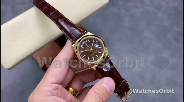 Replica Rolex Day Date 36-128396TBR 0004, Platina, Diamanten ring, Zilver voor heren