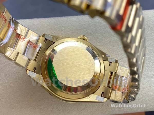 Replica Rolex Day Date 36-m128239 0059, witgoud, witte wijzerplaat, geribbelde lunette, president, wit
