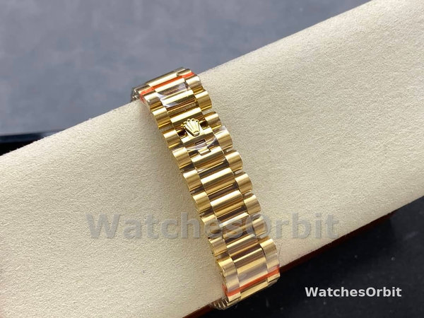 Replica Rolex Day Date 36-m128239 0059, witgoud, witte wijzerplaat, geribbelde lunette, president, wit
