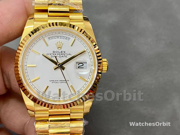 Replica Rolex Day-Date 36mm Unisex-128238 0081 Geribbelde lunette-Witte index wijzerplaat Wit