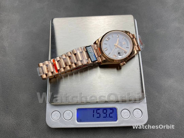 Replica Heren Rolex Day Date 40-M228236 0003, platina, zwarte wijzerplaat