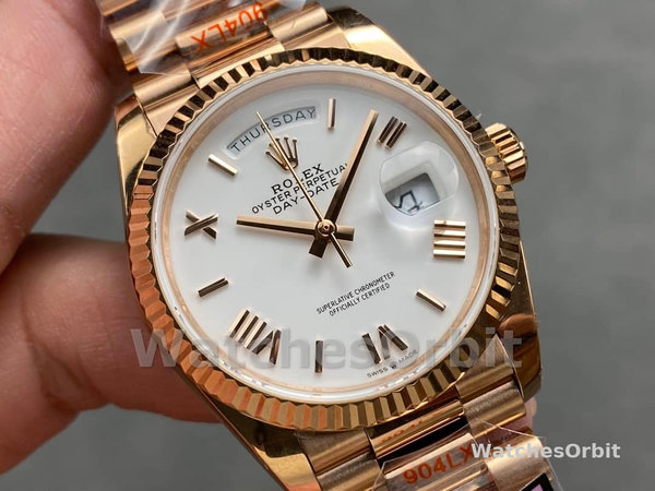 Replica Heren Rolex Day Date 40-M228236 0003, platina, zwarte wijzerplaat