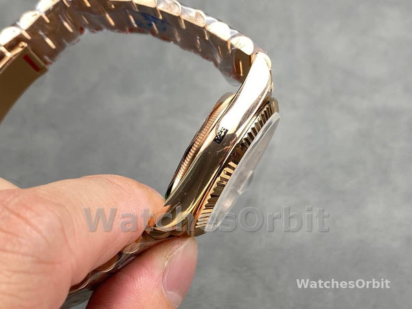 Replica Heren Rolex Day Date 40-M228236 0003, platina, zwarte wijzerplaat