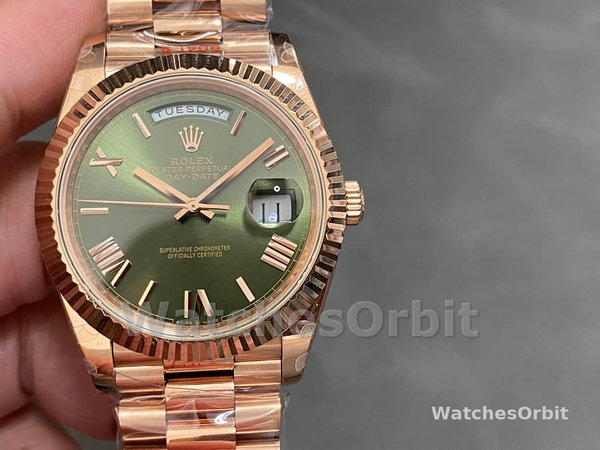 Replica Heren Rolex Day Date 40-m228235 0025, 40mm, 18K Everose Goud, Olijfgroene Wijzerplaat Groen