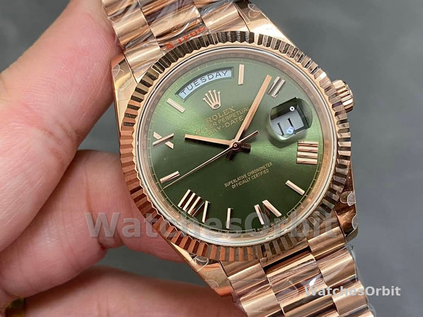 Replica Heren Rolex Day Date 40-m228235 0025, 40mm, 18K Everose Goud, Olijfgroene Wijzerplaat Groen
