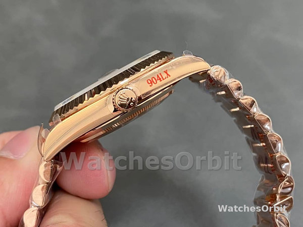 Replica Heren Rolex Day Date 40-m228235 0025, 40mm, 18K Everose Goud, Olijfgroene Wijzerplaat Groen