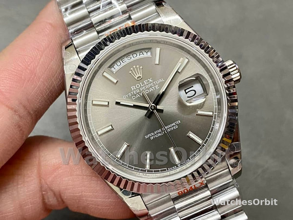 Replica Rolex Day-Date 40-M228239 0060 voor heren, 18K witgoud, wijzerplaat in leisteen