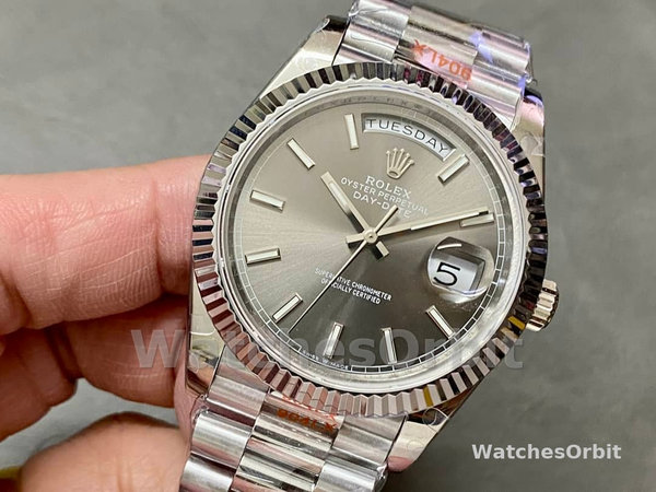 Replica Rolex Day-Date 40-M228239 0060 voor heren, 18K witgoud, wijzerplaat in leisteen