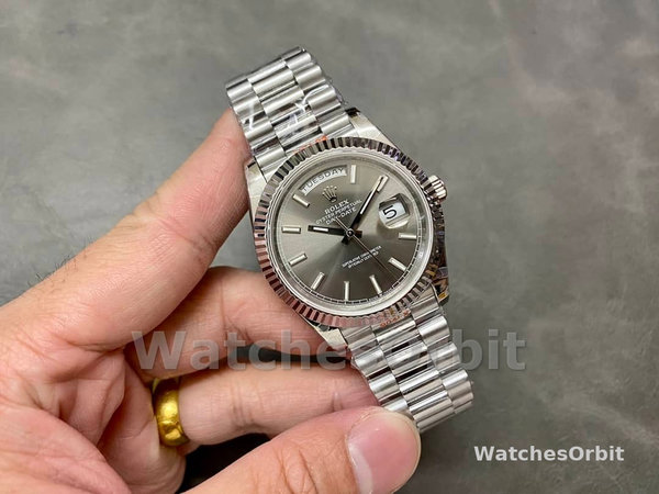 Replica Rolex Day-Date 40-M228239 0060 voor heren, 18K witgoud, wijzerplaat in leisteen