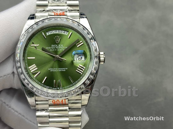 Replica Heren Rolex Day Date 40-M228396TBR 0020, Platina, Olijfgroene wijzerplaat, Diamanten ring