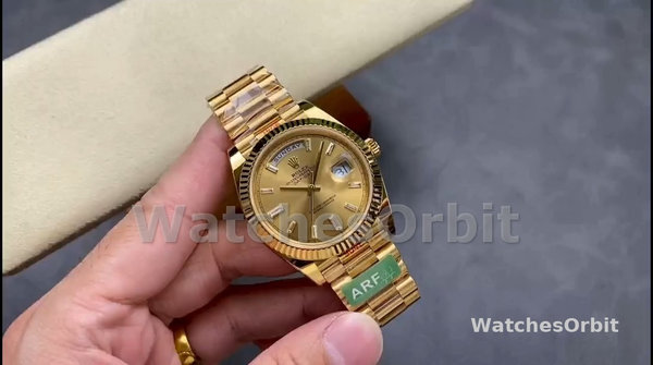 Replica Rolex Day-Date 40-m228238 0005, Oro giallo, Quadrante champagne, Quadrante champagne, Uomo