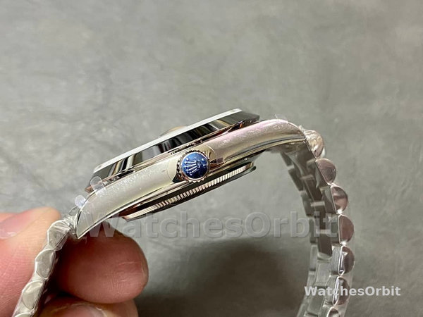 Replica Rolex Day-Date 40-228206 voor heren, Arabisch, Platina, Olijf wijzerplaat, Groene wijzerplaat