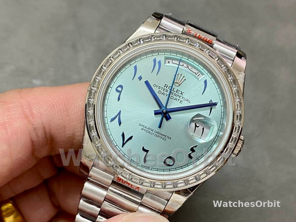Replica Heren Rolex Day-Date Platinum Ijsblauw Arabisch wijzerplaat Diamant Bezel 228396TBR 40MM Ijsblauwe wijzerplaat
