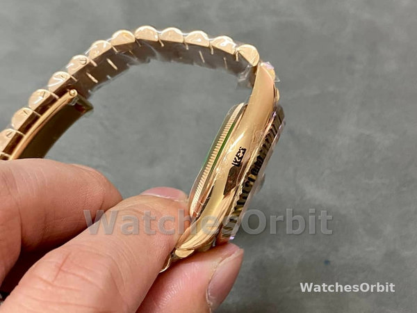 Replica Rolex Day-Date 36mm unisex-m128235 0009-Evergoud-Roze Wijzerplaat Roze Roze