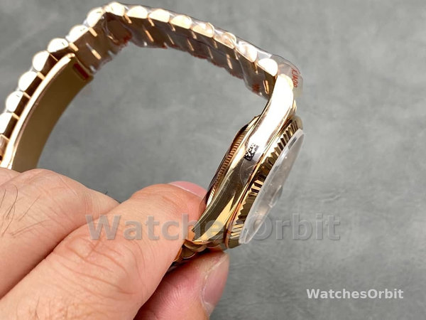 Replica Heren Rolex Submariner 40-16613T, 18K, Champagne Diamond Dial, Zwarte Bezel, Gold Champagne Dial