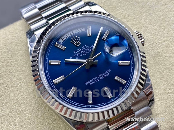 Replica Rolex Day Date 36-m128236 0023 voor heren, 36 mm, helderblauwe wijzerplaat met diamant bezet, geribbelde lunette, President