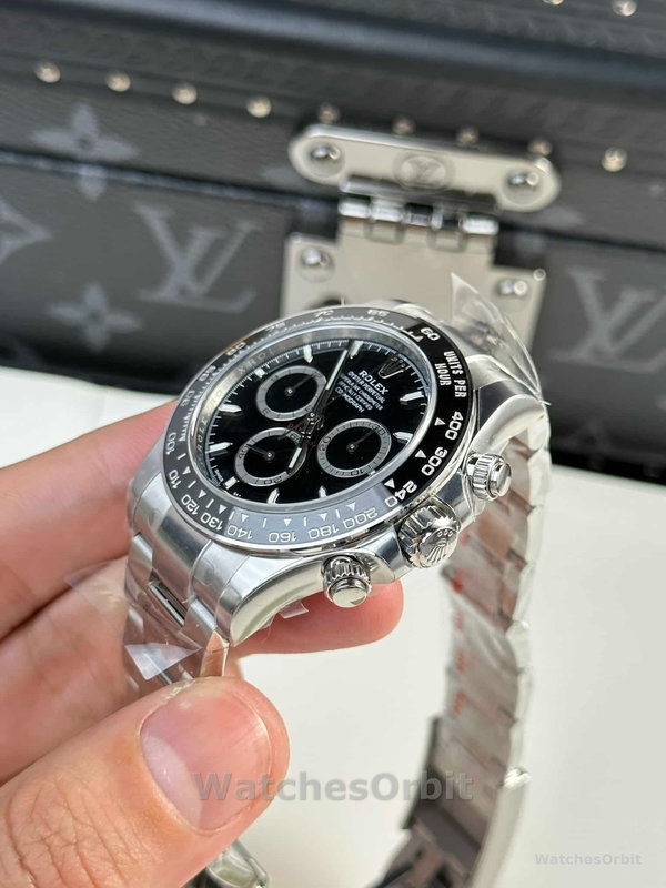 Replique Hommes Rolex Cosmograph Daytona 40MM Oystersteel M126500LN - 2024 Edition Black