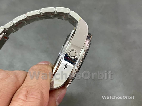 Replica Rolex Deepsea 44mm Uomo-126660-Dal quadrante nero-Oyster acciaio nero