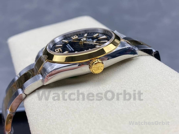 Replica Rolex Sky-Dweller 42-m336935 0007, quadrante bianco intenso, lunetta scanalata, bracciale Jubilee, quadrante bianco intenso, uomo