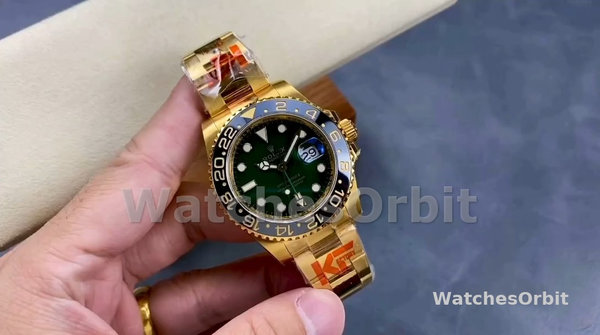 Replique Hommes Rolex GMT-Master II 40mm Hommes-116718LN-Oyster Bracelet-Green Dial Green