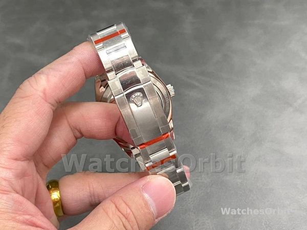 Replica Rolex Day Date 36-128235 0070, 36mm, Everose Gold, Witte Roman, voor heren