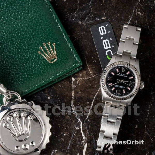 Replique Rolex Oyster Perpetual 26mm Femmes-176234-Cadran noir-Nivelle cannelée Noir