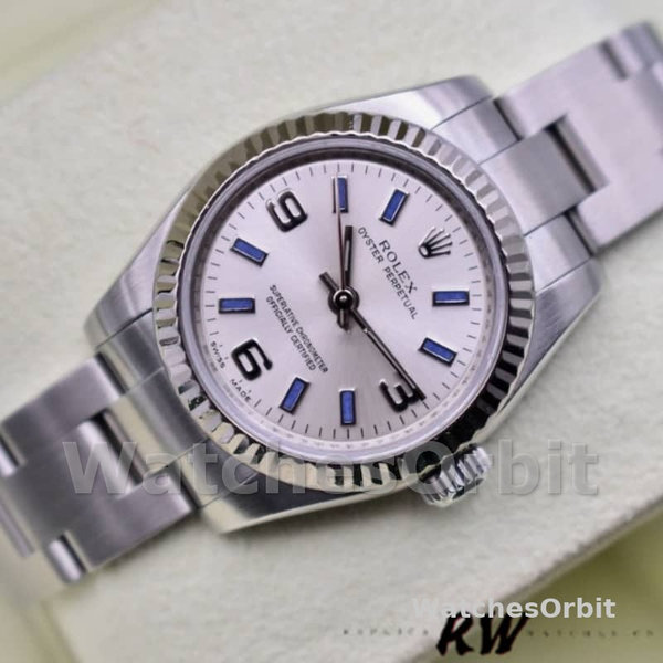 Replique Rolex Oyster Perpetual 26mm Femme-176234-Cadran argenté-Baton bleu argenté