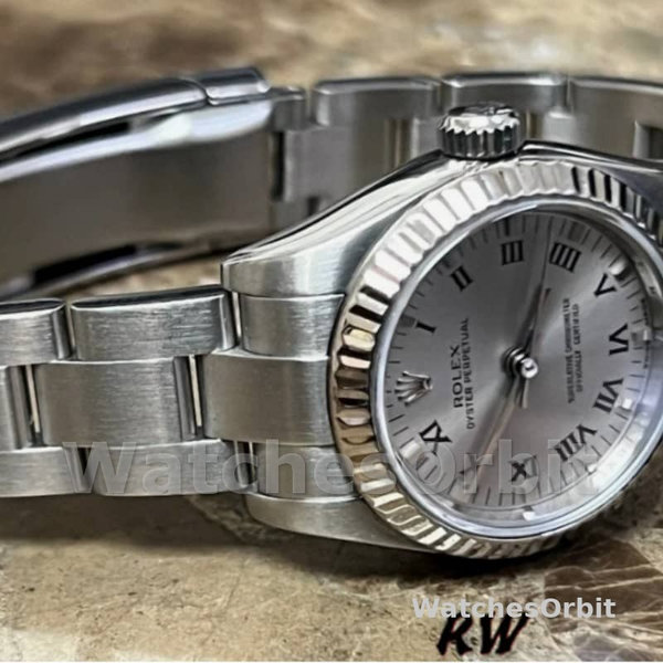 Replique Rolex Oyster Perpetual 26mm Femme-176234-Silver Roman Diamond Dial Argenté
