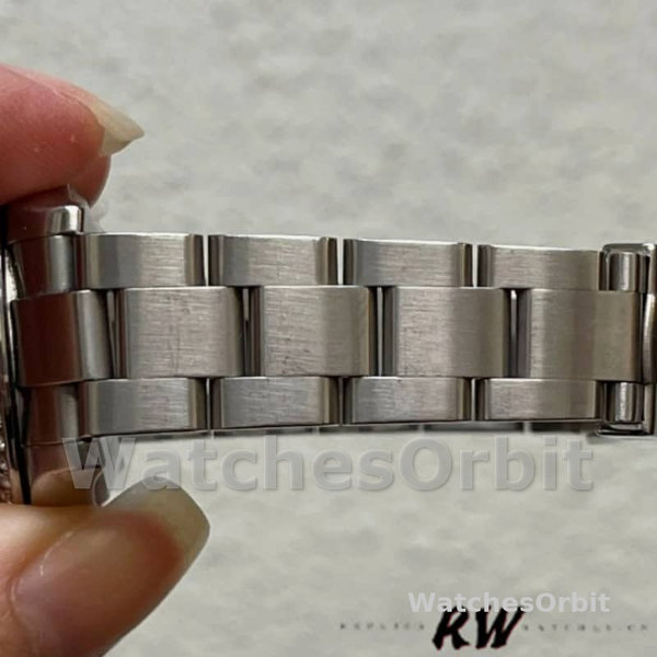 Replique Rolex Oyster Perpetual 31mm Women's-177210-Silver Dial-Pink Hour Markers Silver pour femme