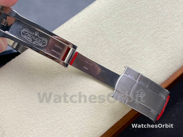 Replica Rolex Oyster Perpetual-126000 0007, Oystersteel, Koraal Rode Wijzerplaat, Oysterband Rood