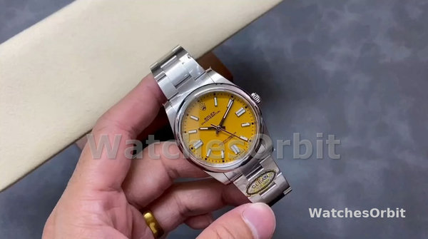 Replica Rolex Oyster Perpetual-124300, Oystersteel, Quadrante giallo Uomo Quadrante giallo