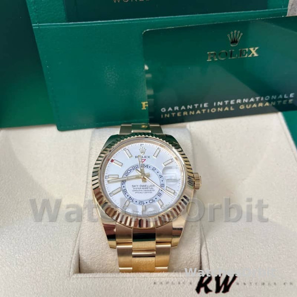 Replica Rolex Sky-Dweller 42mm Heren-326938 Geelgoud-Witte Wijzerplaat Wit