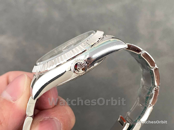 Replica Rolex Sky-Dweller 42 mm Uomo-336934-Ghiera scanalata-Comparatore verde Verde
