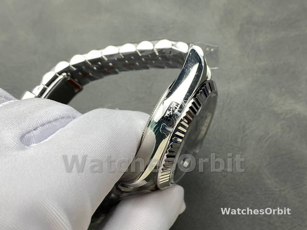 Replica Rolex Sky-Dweller 42mm-m336934 0006-Ghiera scanalata-Calendario blu Uomo