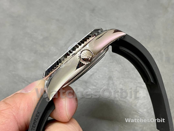 Mens Rolex Sky-Dweller 42-M336239 0003, White Gold, White Dial, Oysterflex White Dial Replica Watch Image