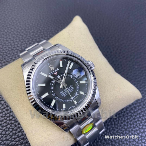 Replica Rolex Sky Dweller 42mm Bianco Rolesor Quadrante Nero Uomo M336934 0007 Quadrante Nero Uomo