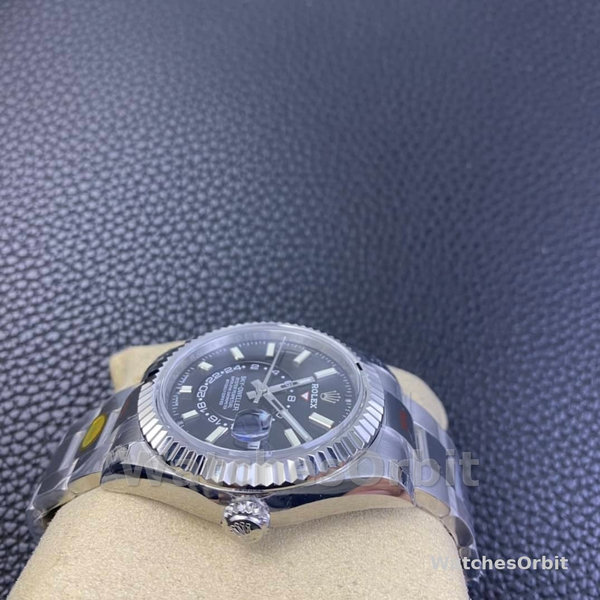 Replica Rolex Sky Dweller 42mm Bianco Rolesor Quadrante Nero Uomo M336934 0007 Quadrante Nero Uomo