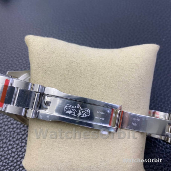 Replica Rolex Sky Dweller 42mm Bianco Rolesor Quadrante Nero Uomo M336934 0007 Quadrante Nero Uomo