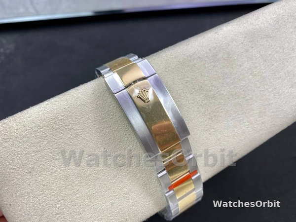 Mens Rolex Sky Dweller 42mm Yellow Rolesor Black Dial Oyster M336933 0003 Mens Black Dial Replica Watch Image