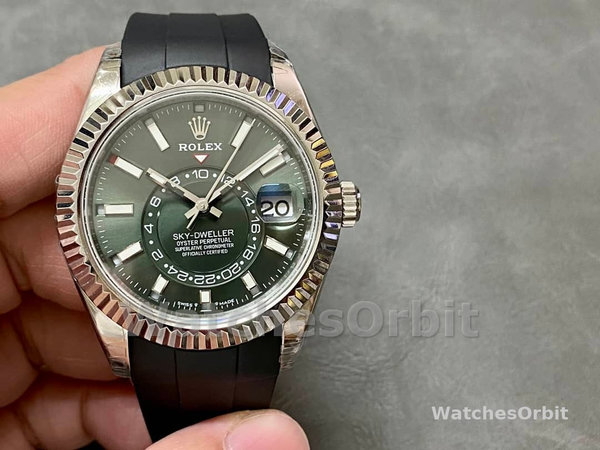 Mens Rolex Sky Dweller 42mm Black Dial Rubber Strap M336239 0002 Mens Green Dial Replica Watch Image