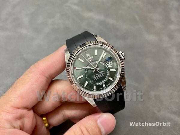 Mens Rolex Sky Dweller 42mm Black Dial Rubber Strap M336239 0002 Mens Green Dial Replica Watch Image