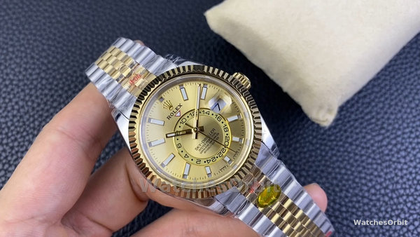 Men's Rolex Sky Dweller 42mm Champagne Dial Jubilee M336933 0002 Men's Luxury Champagne Dial