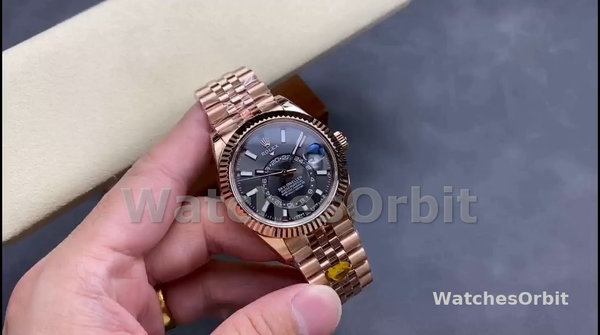 Replica Heren Rolex Sky-Dweller 42-M336935-0008, Everose Gold & Slate Grey Dial Grijze wijzerplaat