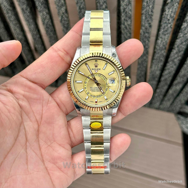 Rolex Sky Dweller Champagne Dial Yellow Gold 336933 0001 42mm