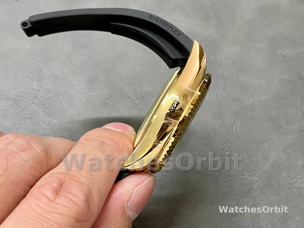Replica Rolex Sky-Dweller-m336238 0002, 42 mm, oro giallo, quadrante nero, Uomo Nero