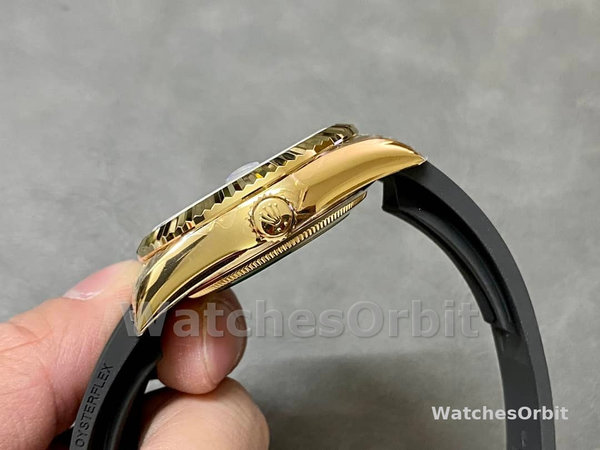 Replica Rolex Sky-Dweller-m336238 0002, 42 mm, oro giallo, quadrante nero, Uomo Nero