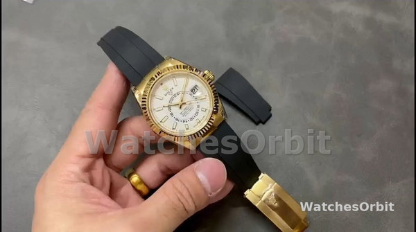 Replica Rolex Sky-Dweller-m336238 0003, 42 mm, Oro giallo, Quadrante bianco, Uomo Quadrante bianco