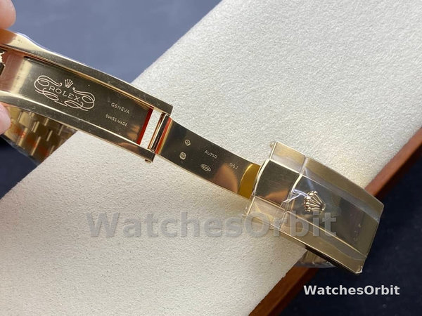 Replica Rolex Sky-Dweller 42mm Uomo-m336938-0004-Dal quadrante oro giallo-champagne Champagne