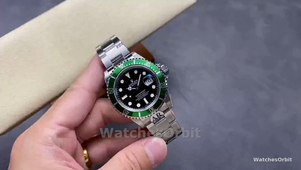 Men's Rolex Submariner 40mm Men's-16610LV-Stainless Steel Oyster-Black Dial Black