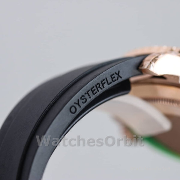 Mens Rolex Yacht-Master 40mm Mens-116655-Everose Gold-Black Dial Black Replica Image